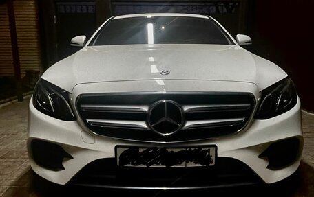 Mercedes-Benz E-Класс, 2018 год, 3 200 000 рублей, 2 фотография