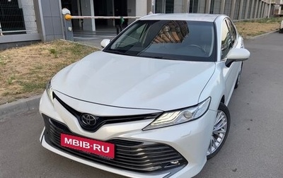 Toyota Camry, 2018 год, 3 000 000 рублей, 1 фотография
