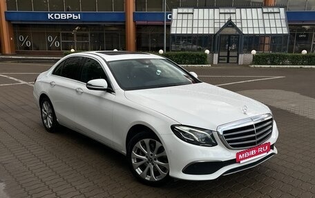 Mercedes-Benz E-Класс, 2019 год, 2 900 000 рублей, 6 фотография