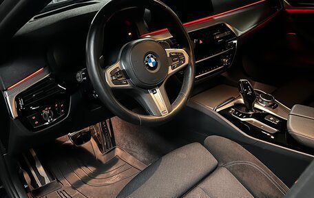 BMW 5 серия, 2019 год, 4 890 000 рублей, 15 фотография