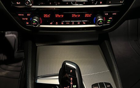 BMW 5 серия, 2019 год, 4 890 000 рублей, 22 фотография