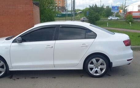 Volkswagen Jetta VI, 2013 год, 900 000 рублей, 5 фотография