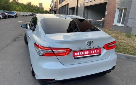 Toyota Camry, 2018 год, 3 000 000 рублей, 8 фотография