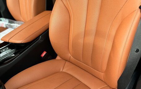 BMW 5 серия, 2019 год, 3 275 000 рублей, 14 фотография