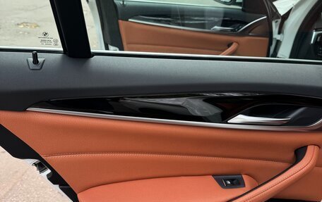 BMW 5 серия, 2019 год, 3 275 000 рублей, 27 фотография