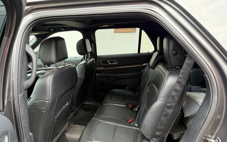 Ford Explorer VI, 2017 год, 2 600 000 рублей, 8 фотография