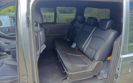 Hyundai H-1 II рестайлинг, 2010 год, 1 800 000 рублей, 5 фотография