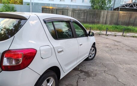 Renault Sandero II рестайлинг, 2015 год, 980 000 рублей, 4 фотография