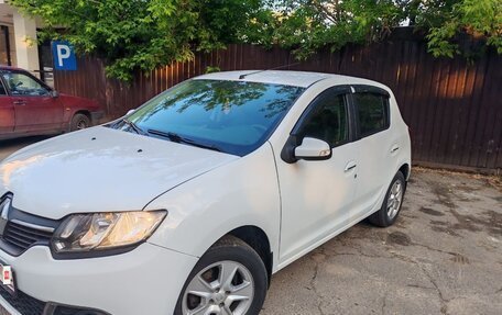 Renault Sandero II рестайлинг, 2015 год, 980 000 рублей, 8 фотография
