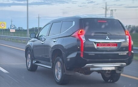 Mitsubishi Pajero Sport III рестайлинг, 2017 год, 2 250 000 рублей, 24 фотография