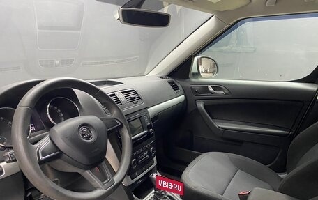 Skoda Yeti I рестайлинг, 2017 год, 1 190 000 рублей, 8 фотография