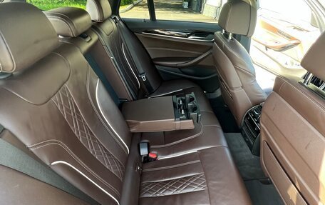 BMW 5 серия, 2018 год, 3 800 000 рублей, 16 фотография