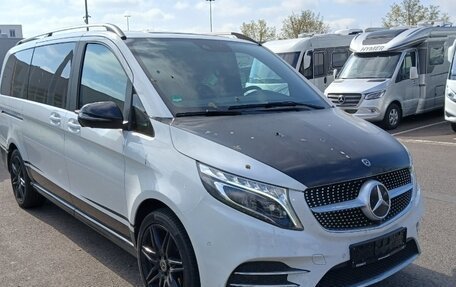 Mercedes-Benz V-Класс, 2020 год, 6 500 000 рублей, 2 фотография