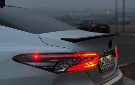 Toyota Camry, 2020 год, 3 050 000 рублей, 2 фотография