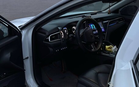 Toyota Camry, 2020 год, 3 050 000 рублей, 5 фотография