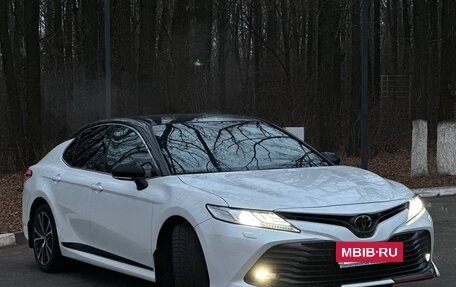 Toyota Camry, 2020 год, 3 050 000 рублей, 3 фотография