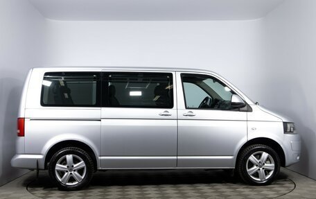 Volkswagen Caravelle T5, 2010 год, 1 580 000 рублей, 4 фотография