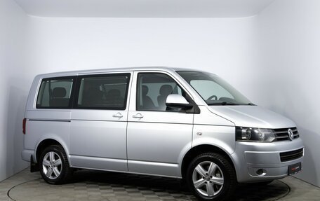 Volkswagen Caravelle T5, 2010 год, 1 580 000 рублей, 3 фотография