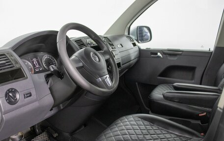 Volkswagen Caravelle T5, 2010 год, 1 580 000 рублей, 10 фотография