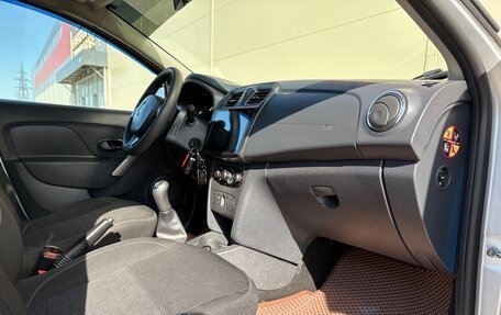 Renault Sandero II рестайлинг, 2016 год, 909 000 рублей, 13 фотография