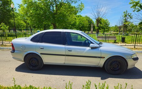 Opel Vectra B рестайлинг, 1998 год, 227 000 рублей, 3 фотография