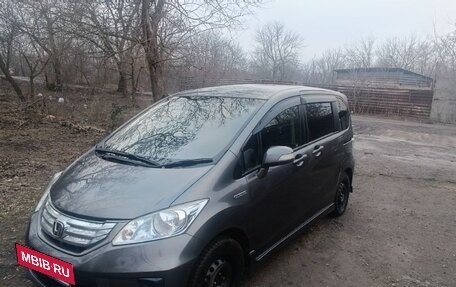 Honda Freed I, 2012 год, 3 фотография