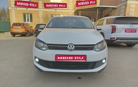Volkswagen Polo VI (EU Market), 2013 год, 520 000 рублей, 1 фотография
