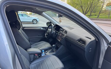 Volkswagen Tiguan II, 2019 год, 2 500 000 рублей, 10 фотография