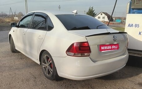 Volkswagen Polo VI (EU Market), 2013 год, 520 000 рублей, 26 фотография