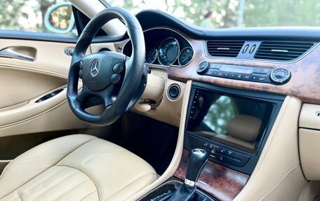 Mercedes-Benz CLS, 2005 год, 1 190 000 рублей, 21 фотография