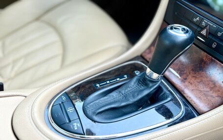 Mercedes-Benz CLS, 2005 год, 1 190 000 рублей, 22 фотография