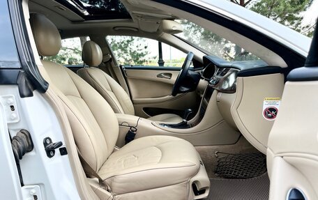 Mercedes-Benz CLS, 2005 год, 1 190 000 рублей, 20 фотография