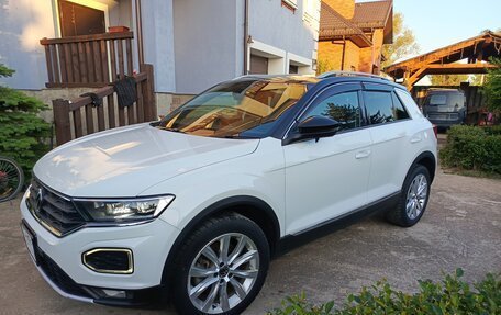 Volkswagen T-Roc I, 2020 год, 1 070 000 рублей, 3 фотография