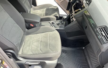 Volkswagen Tiguan II, 2019 год, 3 599 999 рублей, 17 фотография