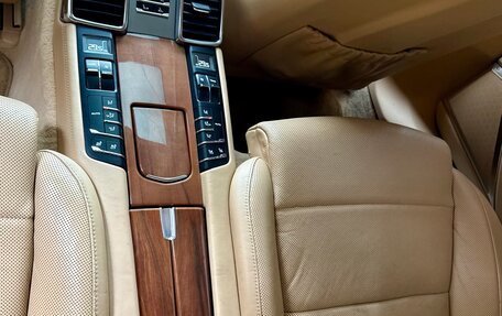 Porsche Panamera II рестайлинг, 2009 год, 2 000 000 рублей, 25 фотография