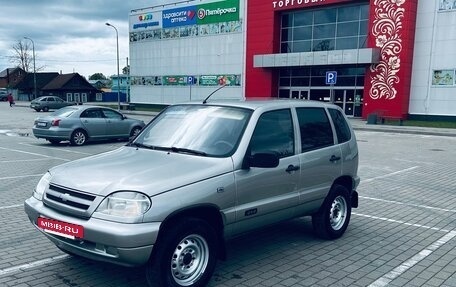 Chevrolet Niva I рестайлинг, 2007 год, 335 000 рублей, 2 фотография