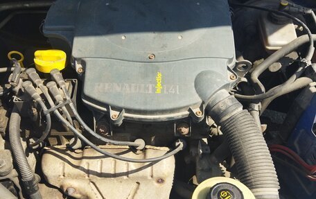 Renault Logan I, 2005 год, 335 000 рублей, 19 фотография