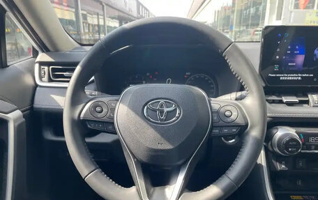 Toyota RAV4, 2024 год, 2 790 099 рублей, 9 фотография