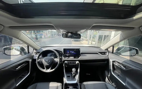 Toyota RAV4, 2024 год, 2 790 099 рублей, 7 фотография