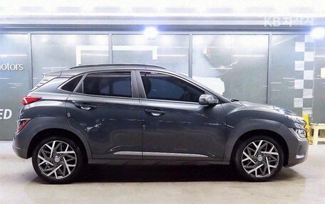 Hyundai Kona I, 2022 год, 1 660 000 рублей, 3 фотография