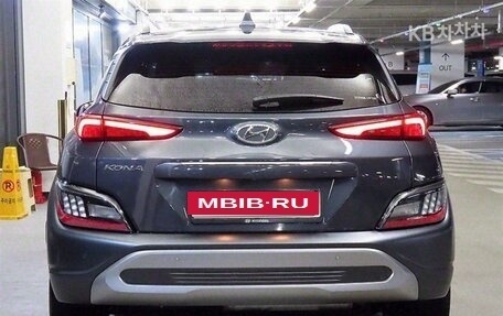 Hyundai Kona I, 2022 год, 1 660 000 рублей, 4 фотография