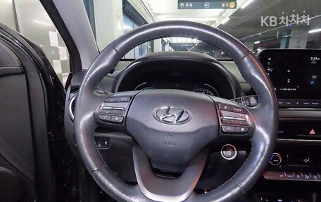 Hyundai Kona I, 2022 год, 1 660 000 рублей, 11 фотография