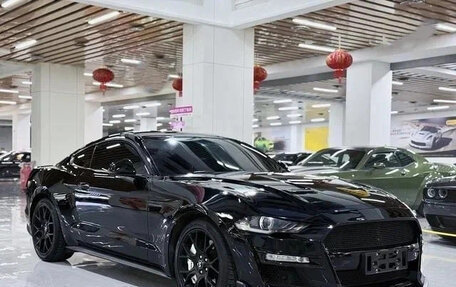 Ford Mustang VI рестайлинг, 2021 год, 2 700 200 рублей, 3 фотография