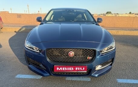 Jaguar XE I рестайлинг, 2015 год, 1 850 000 рублей, 1 фотография