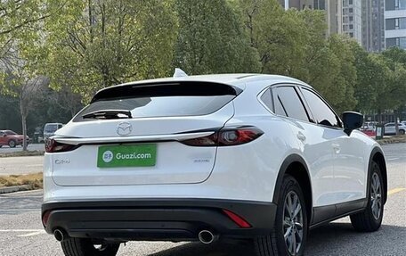 Mazda CX-4, 2023 год, 2 100 100 рублей, 7 фотография