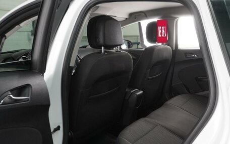 Opel Astra J, 2013 год, 899 000 рублей, 11 фотография