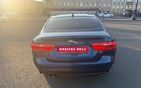 Jaguar XE I рестайлинг, 2015 год, 1 850 000 рублей, 4 фотография