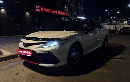 Toyota Camry, 2021 год, 3 850 000 рублей, 14 фотография