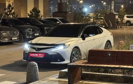 Toyota Camry, 2021 год, 3 850 000 рублей, 13 фотография