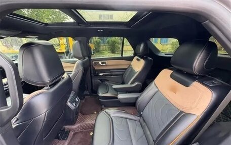 Ford Explorer VI, 2023 год, 5 800 000 рублей, 13 фотография